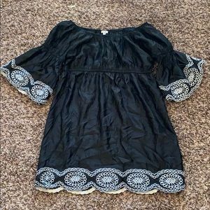 Three quarter sleeved tunic